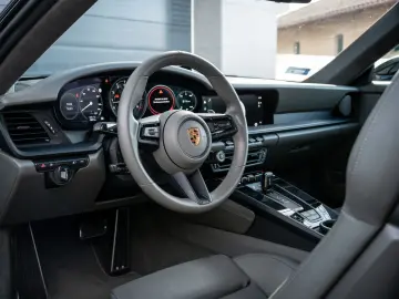 PORSCHE 911 Carrera 4 GTS MATRIX.ABST.BOSE.VOLL.FOLIERT.
