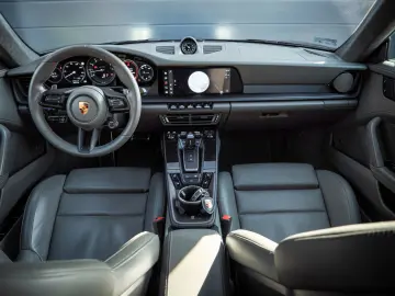 PORSCHE 911 Carrera 4 GTS MATRIX.ABST.BOSE.VOLL.FOLIERT.