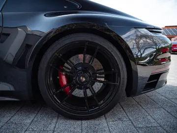 PORSCHE 911 Carrera 4 GTS MATRIX.ABST.BOSE.VOLL.FOLIERT.