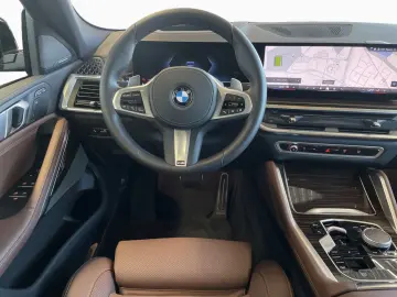 BMW X6 xDr 30d M SPORT SoftCl AHK Pano StHz H K