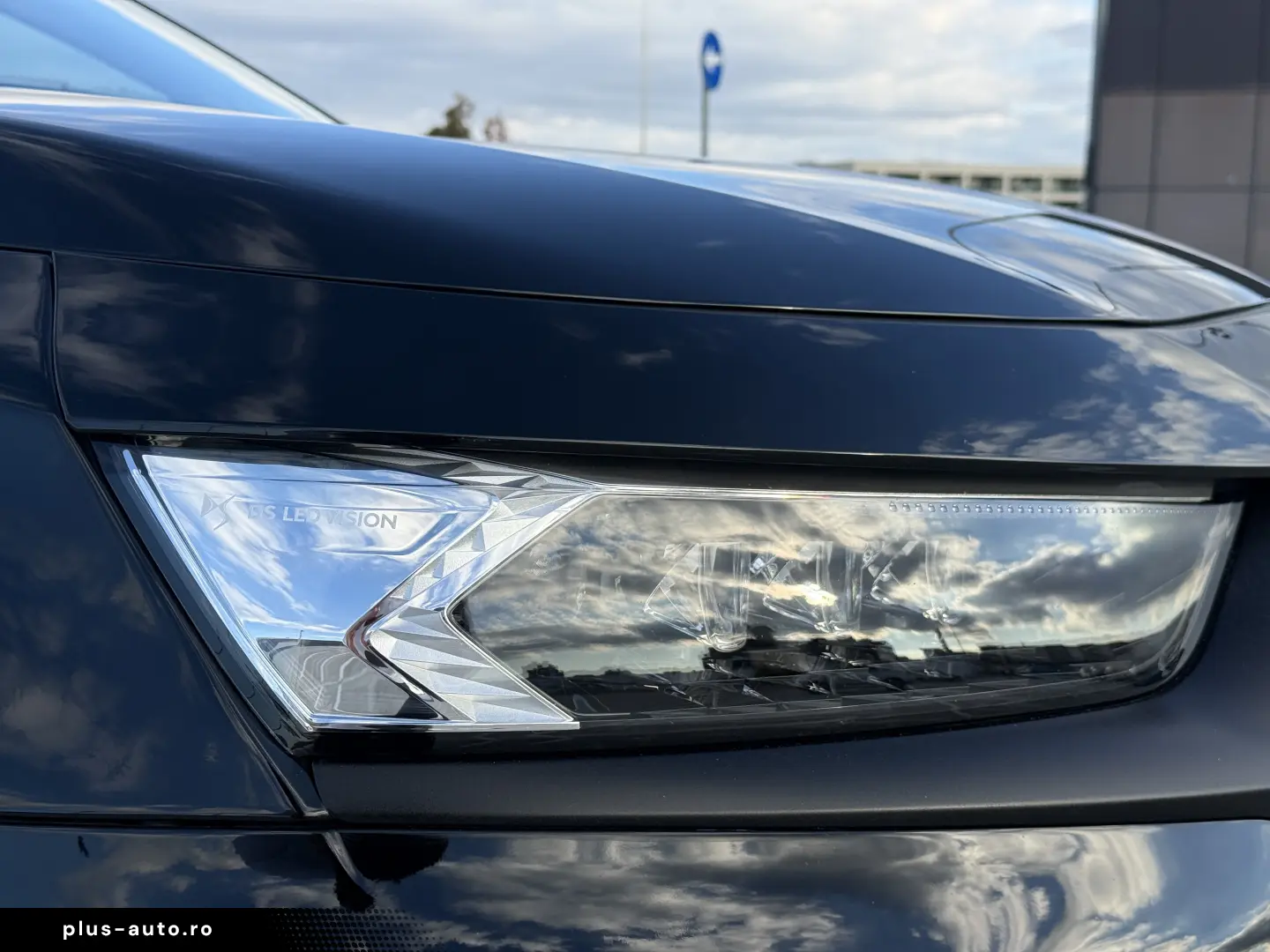 DS 7 Crossback 1.6 PHeV AWD 300 EAT8 PERFORMANCE LINE