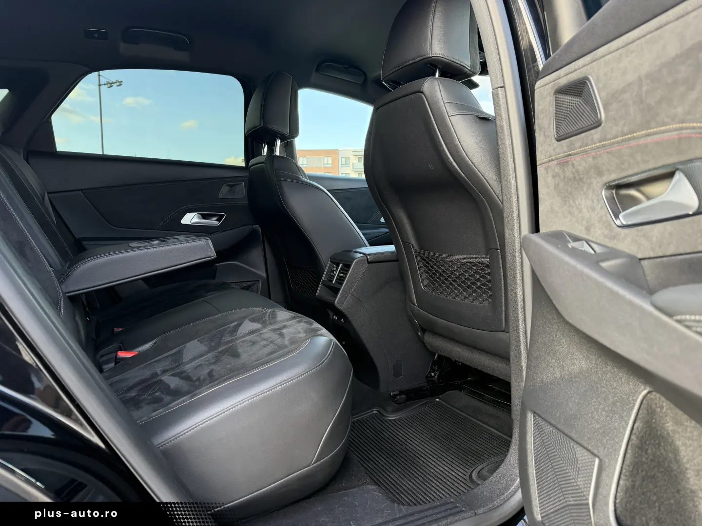 DS 7 Crossback 1.6 PHeV AWD 300 EAT8 PERFORMANCE LINE
