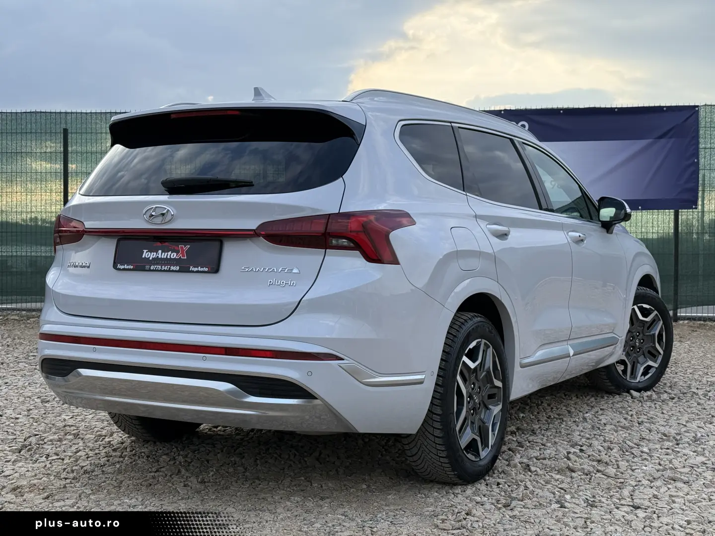 Hyundai Santa Fe 1.6 Plugin-Hybrid 4WD 7 locuri Signature