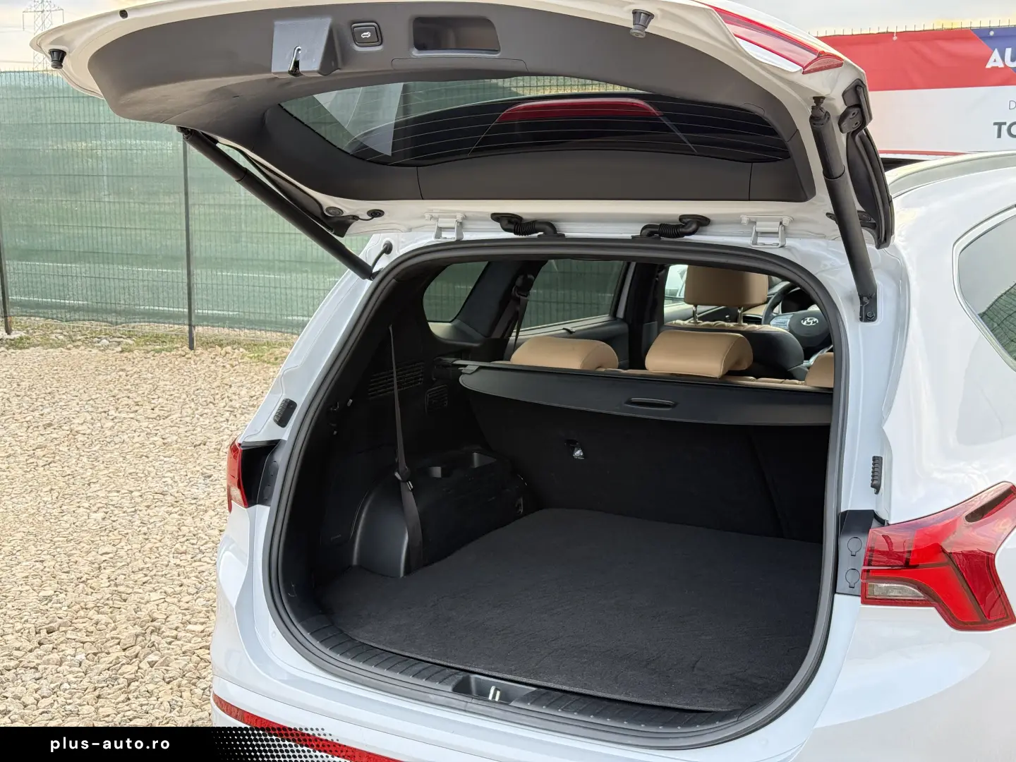 Hyundai Santa Fe 1.6 Plugin-Hybrid 4WD 7 locuri Signature