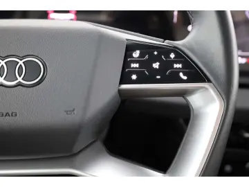 AUDI Q6 e-tron S line 360  20inch; Beifahrerdisp. Matrix