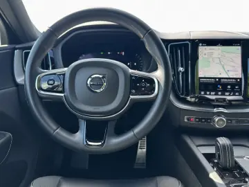 VOLVO XC60 Tempomat  LED Memory SitzHz PDC Bluetooth