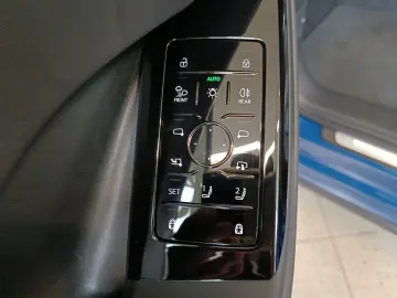 AUDI Q6 e-tron quattro 100kWh S-Line Matrix 360  LM20