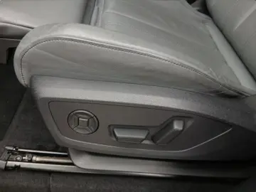 AUDI Q6 e-tron qu. S line  MATRIX 360  PARKASSIST