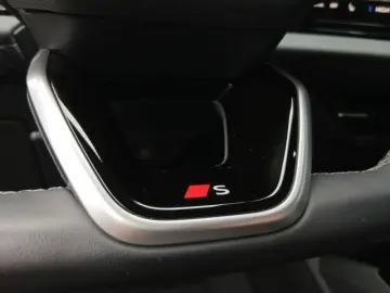 AUDI Q6 e-tron qu. S line  MATRIX 360  PARKASSIST