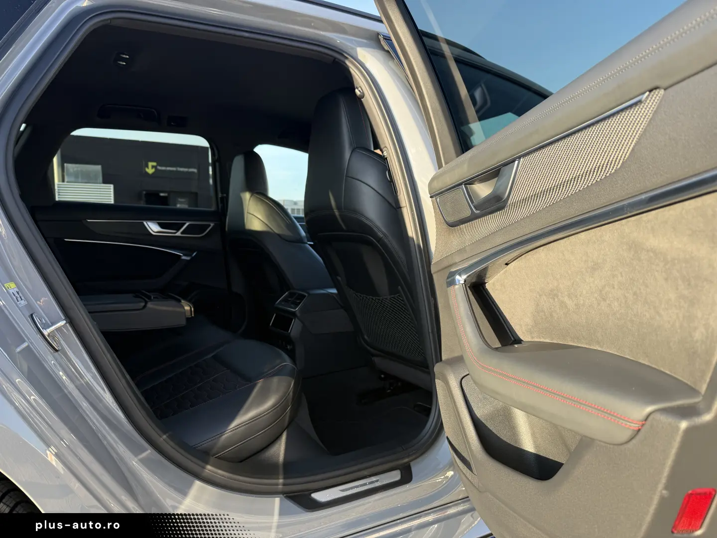 Audi RS6 C8 Alcantara 360 B&O Frane Ceramice Laser Matrix