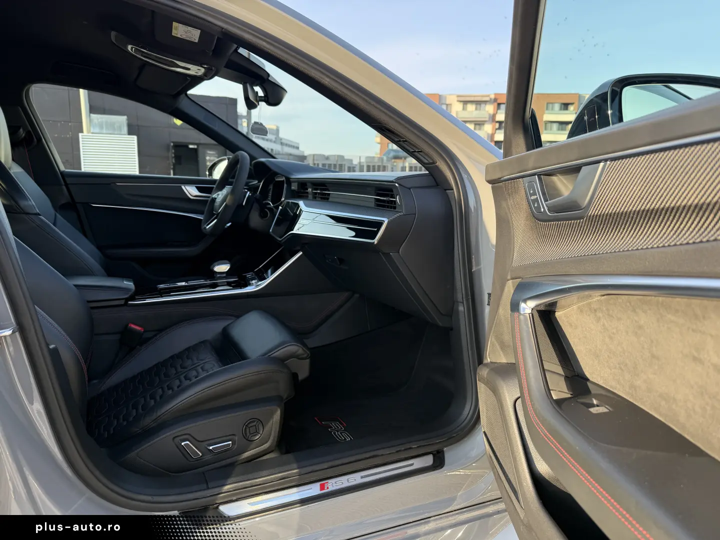Audi RS6 C8 Alcantara 360 B&O Frane Ceramice Laser Matrix