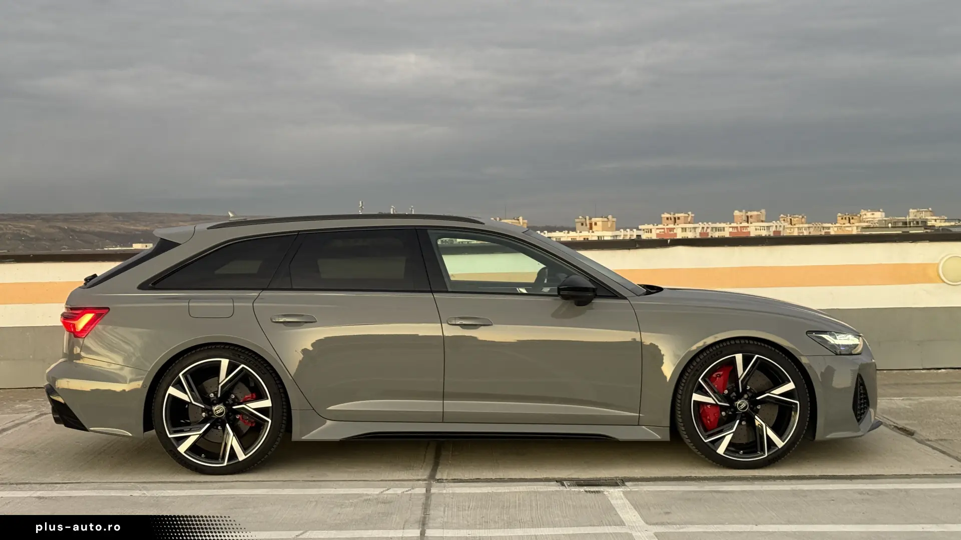 Audi RS6 C8 Alcantara 360 B&O Frane Ceramice Laser Matrix