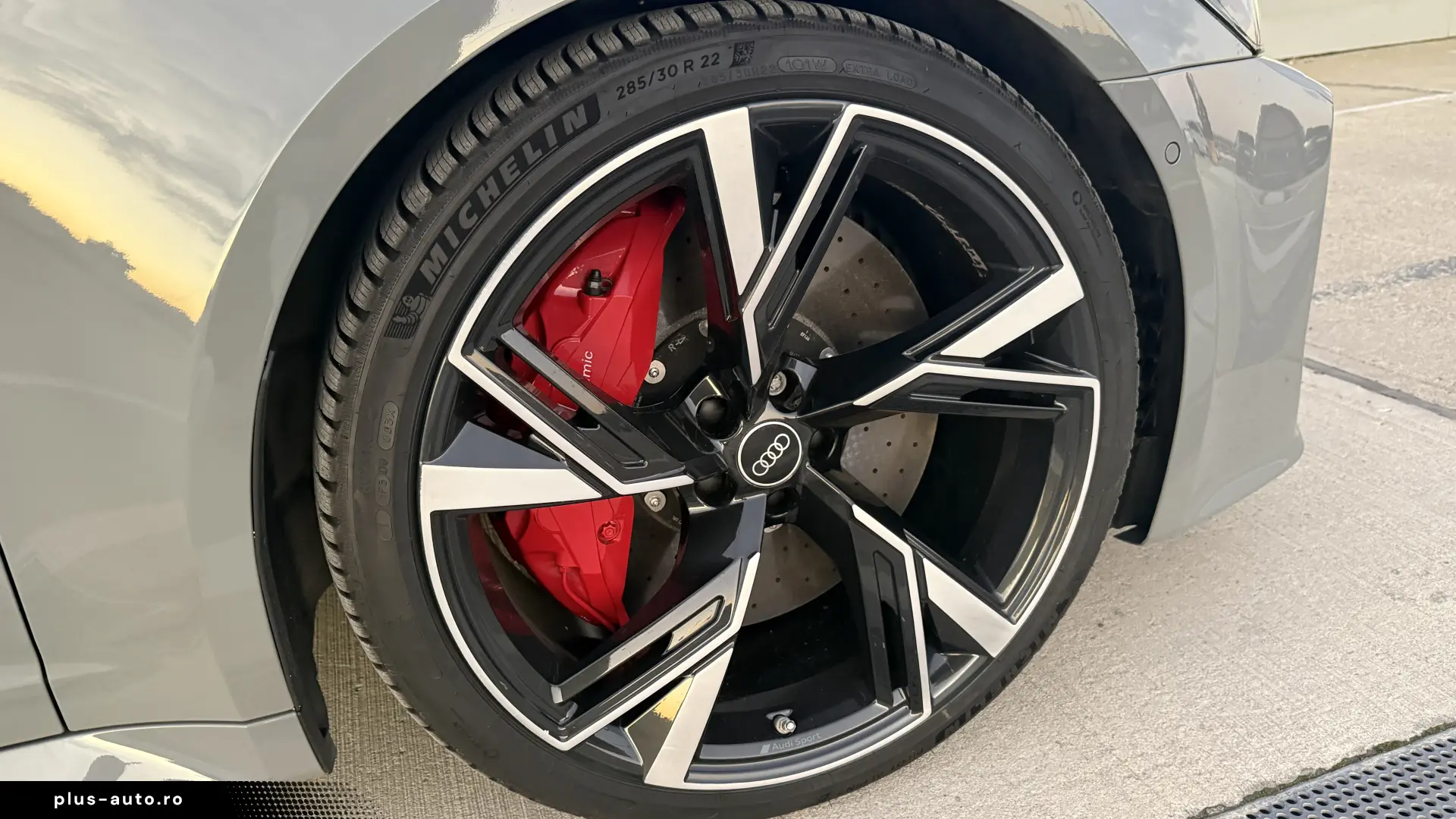 Audi RS6 C8 Alcantara 360 B&O Frane Ceramice Laser Matrix