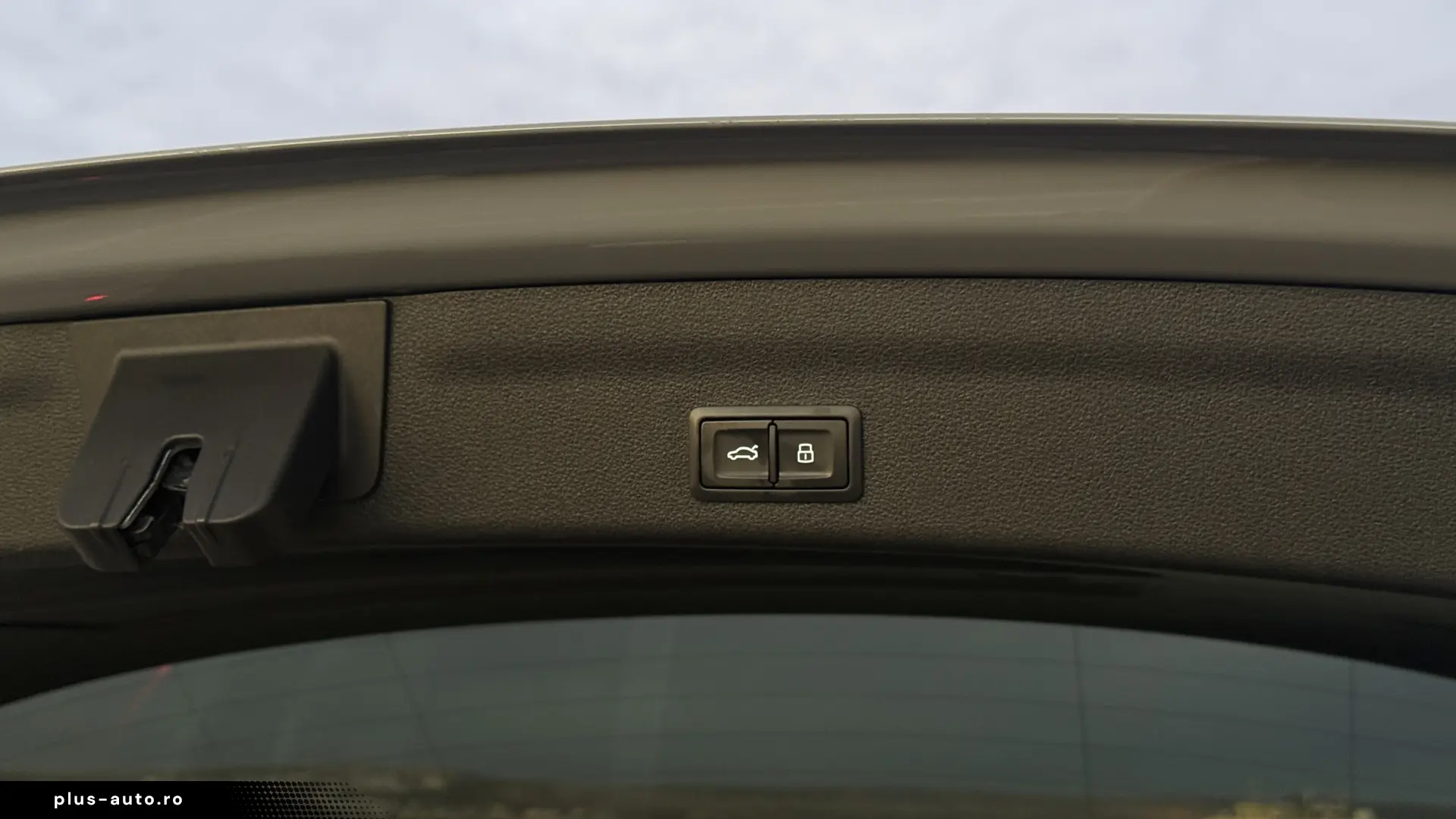 Audi RS6 C8 Alcantara 360 B&O Frane Ceramice Laser Matrix