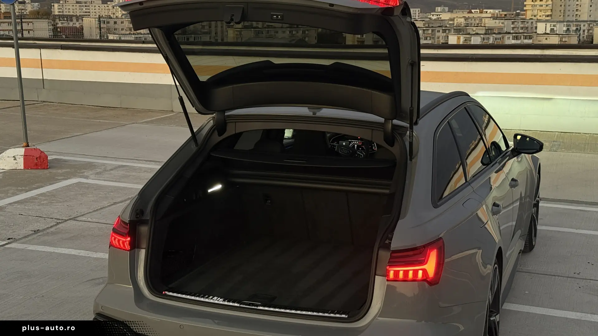 Audi RS6 C8 Alcantara 360 B&O Frane Ceramice Laser Matrix