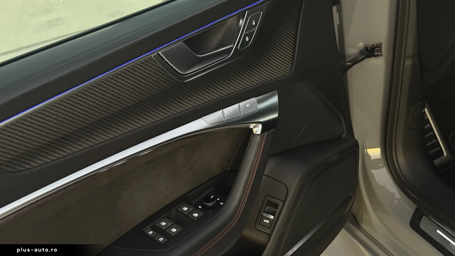 Audi RS6 C8 Alcantara 360 B&O Frane Ceramice Laser Matrix