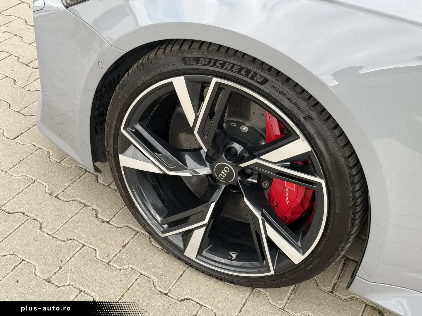 Audi RS6 C8 Alcantara 360 B&O Frane Ceramice Laser Matrix