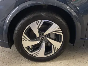 AUDI Q6 e-tron quattro  Matrix Tech plus