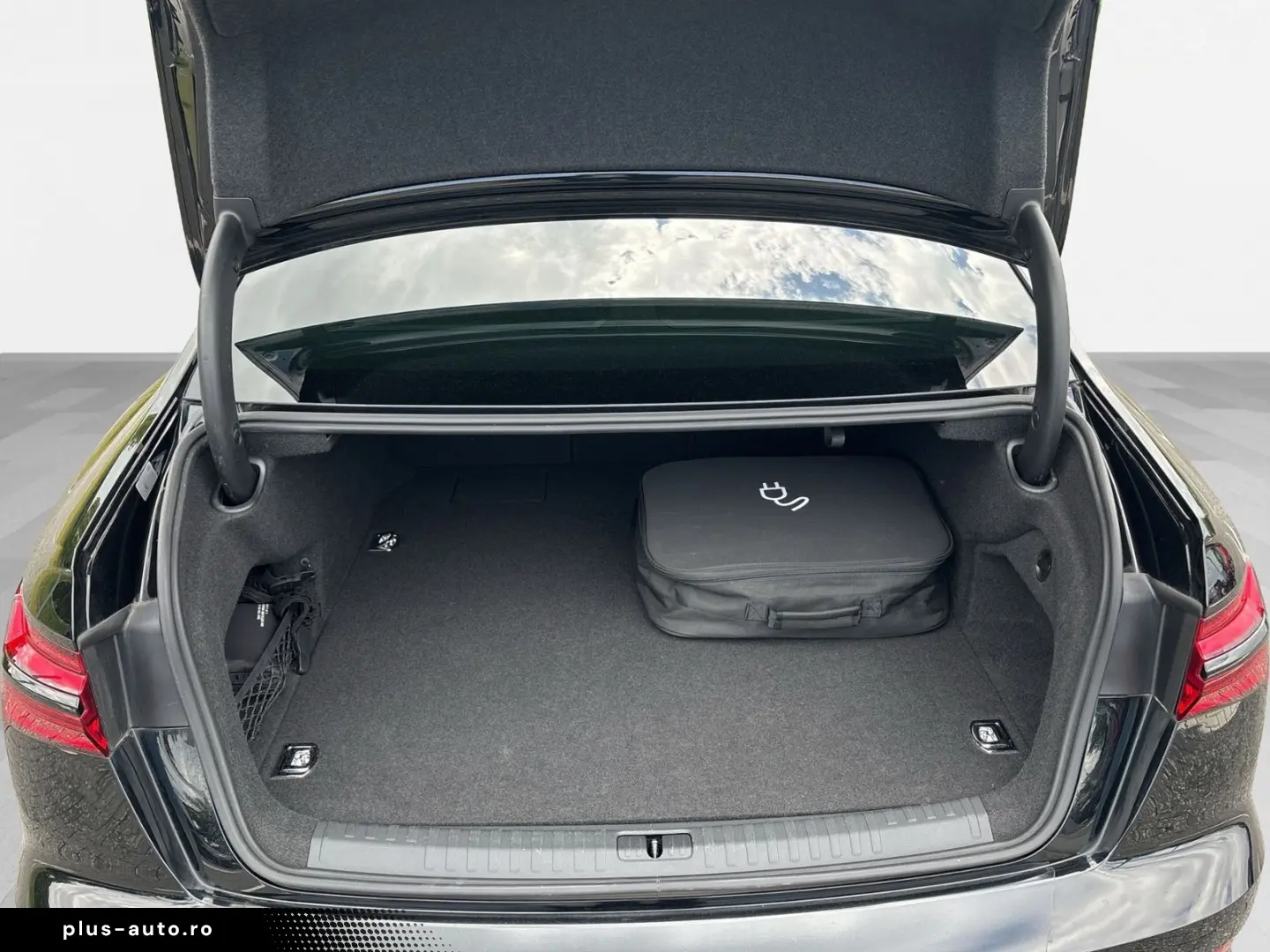 AUDI A6 Limousine sport 55 TFSI e quattro HD MATRIX H