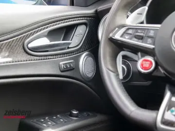 ALFA ROMEO Stelvio QV 2.9l V6 AT8-Q4 Pano vom AR Vertragshä