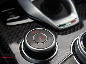 ALFA ROMEO Stelvio QV 2.9l V6 AT8-Q4 Pano vom AR Vertragshä