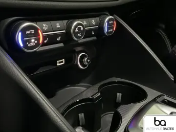 ALFA ROMEO Giulia 2.0 Turbo 16V Veloce Q4 Matrix