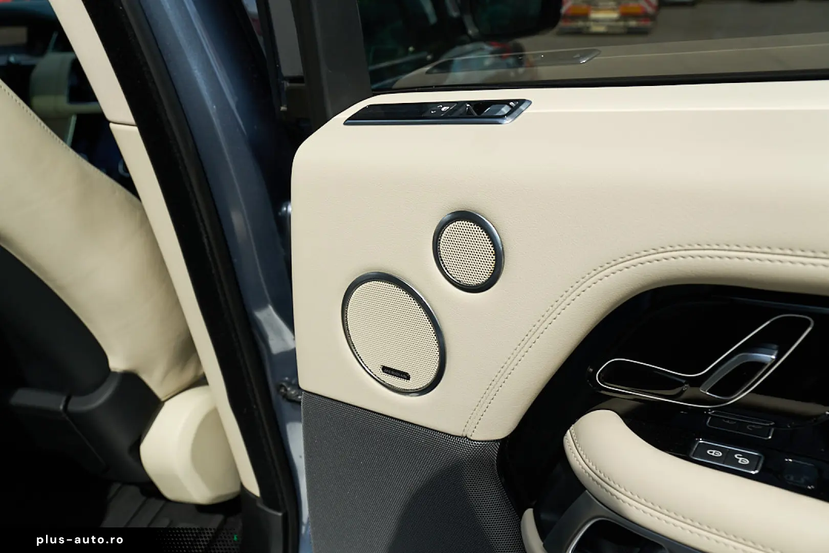 Range Rover 3.0L SDV6 Vogue Int Bej Stoc Timisoara