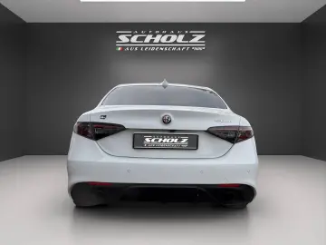 ALFA ROMEO Giulia MY23 Veloce 2.0 Turbo 16V 206kW AT