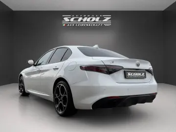 ALFA ROMEO Giulia MY23 Veloce 2.0 Turbo 16V 206kW AT