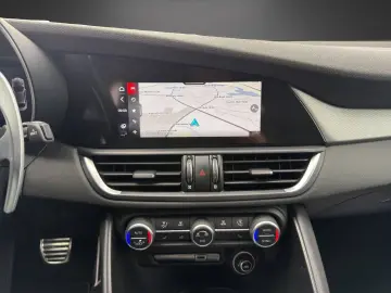 ALFA ROMEO Giulia MY23 Veloce 2.0 Turbo 16V 206kW AT