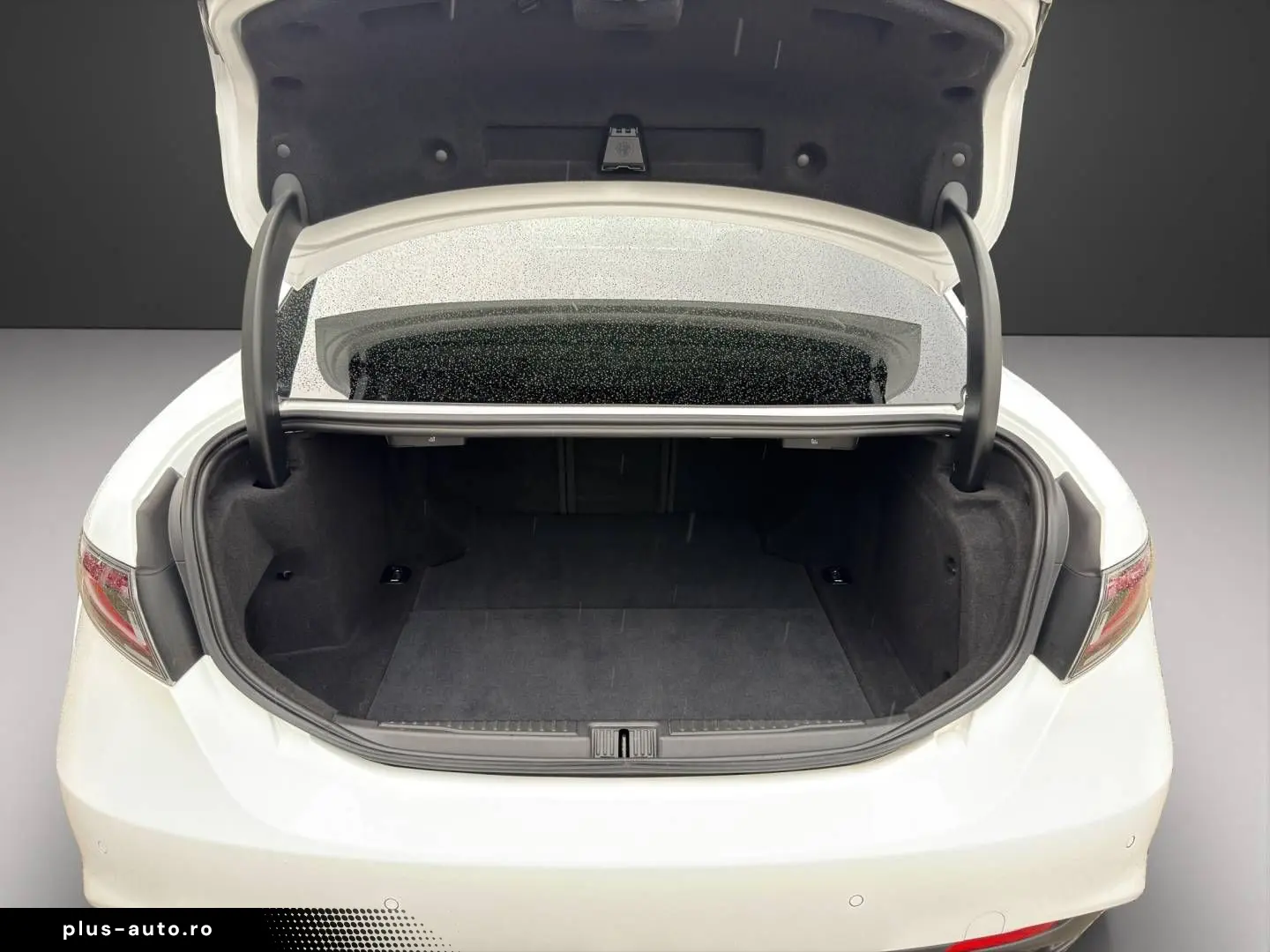ALFA ROMEO Giulia MY23 Veloce 2.0 Turbo 16V 206kW AT