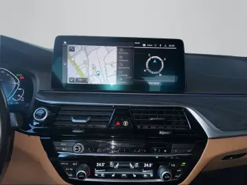 BMW 545 xDrive   M Sport   AHK   360    Leder   AHK