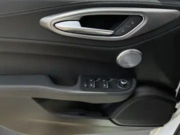 ALFA ROMEO Giulia Veloce Q4