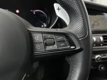 ALFA ROMEO Giulia Veloce Q4