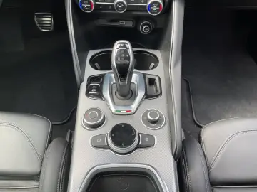 ALFA ROMEO Giulia Veloce Q4