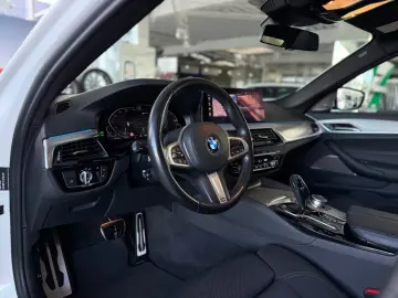 BMW 530e Lim xDrive M Sport LASER AERO SHADOW-LINE