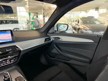 BMW 530e Lim xDrive M Sport LASER AERO SHADOW-LINE
