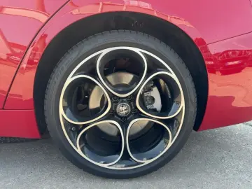 ALFA ROMEO Giulia Veloce 2.0 Turbo 16V 280PS AT8 Q4