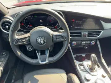 ALFA ROMEO Giulia Veloce 2.0 Turbo 16V 280PS AT8 Q4