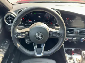 ALFA ROMEO Giulia Veloce 2.0 Turbo 16V 280PS AT8 Q4