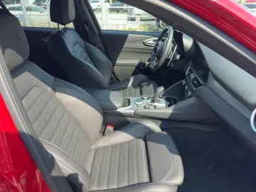 ALFA ROMEO Giulia Veloce 2.0 Turbo 16V 280PS AT8 Q4