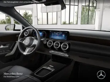 MERCEDES-BENZ CLA 180 Cp Progressive Advanced  Pano …