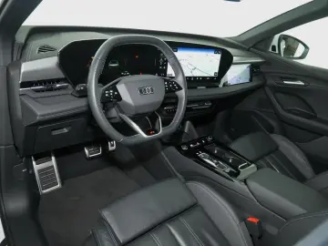 AUDI Q6 55 e-tron qu S Line Leder Matrix Tech plus
