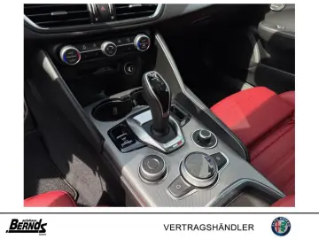 ALFA ROMEO Giulia 2.0T Q4 Veloce LEDER-ROT TECHNO PREMIUM