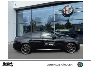 ALFA ROMEO Giulia 2.0T Q4 Veloce LEDER-ROT TECHNO PREMIUM