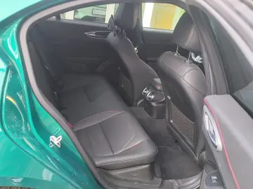 ALFA ROMEO Giulia Tributo Italiano Q4