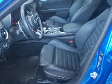 ALFA ROMEO Giulia 2.9 V6 Bi-Turbo Quadrifoglio