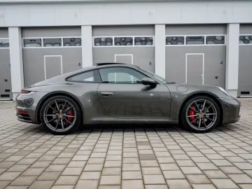 Porsche 992 Carrera S   1. Hand   14-way   Bose   SHD