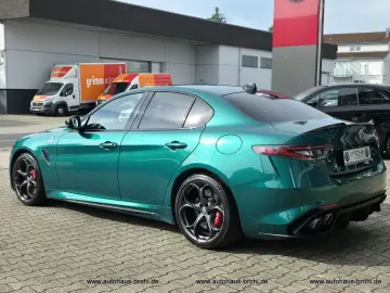 ALFA ROMEO Giulia Quadrifoglio