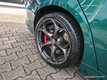 ALFA ROMEO Giulia Quadrifoglio